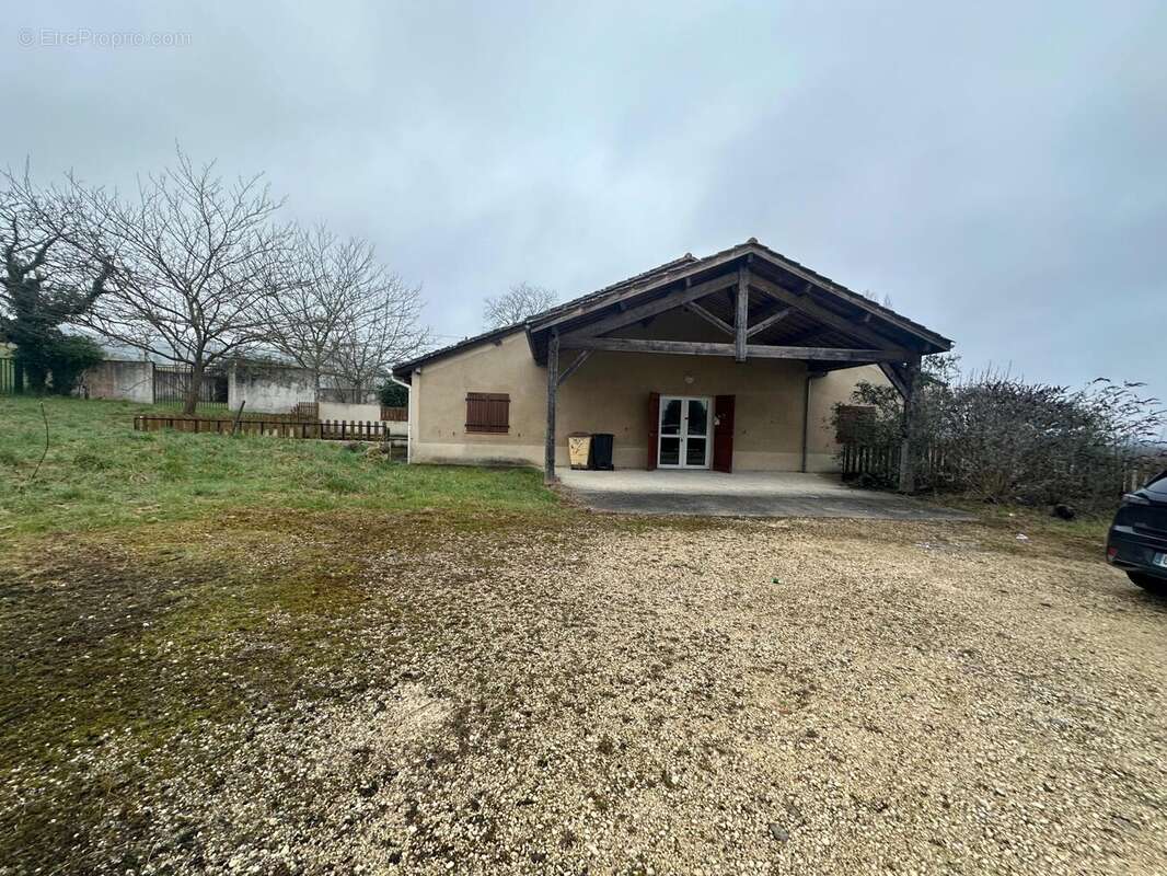 Photo 3 - Maison à ALLEZ-ET-CAZENEUVE