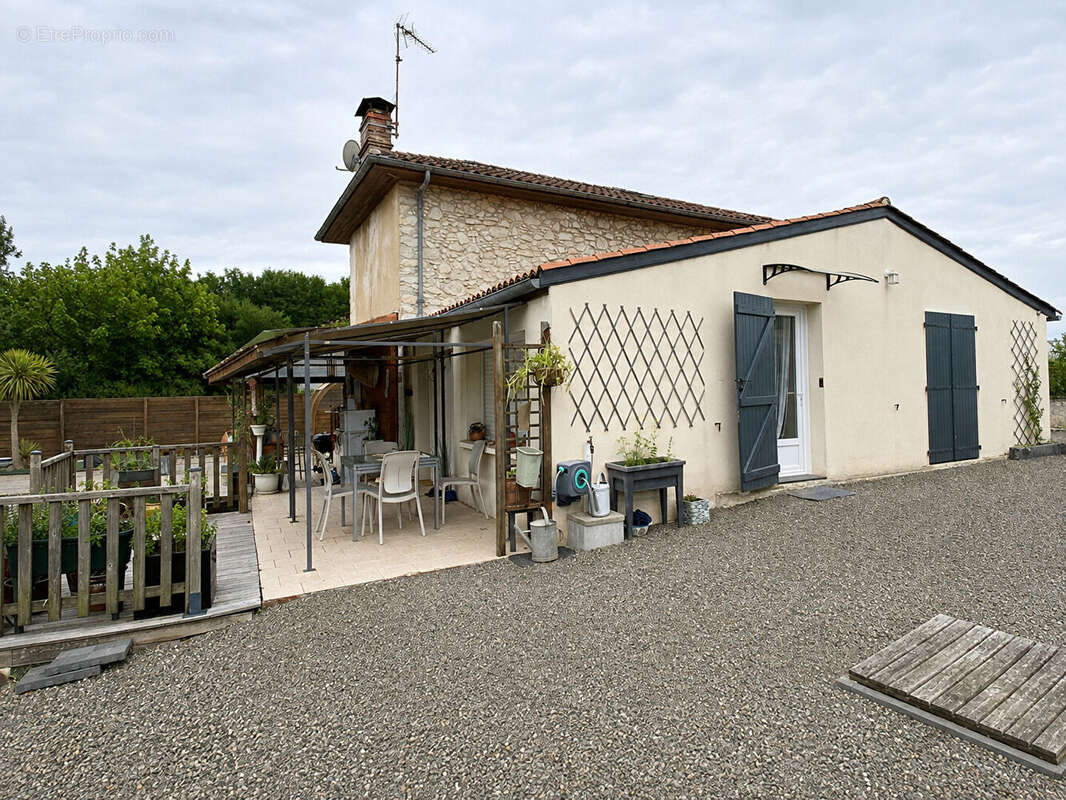 Certaines maisons séduisent par leurs prestations. Celle-ci touche avant tout par son âme. - photo 4
