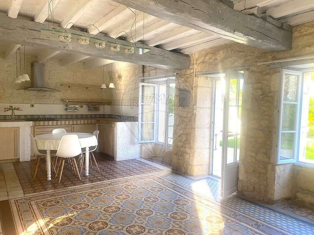 Maison à CHANIERS