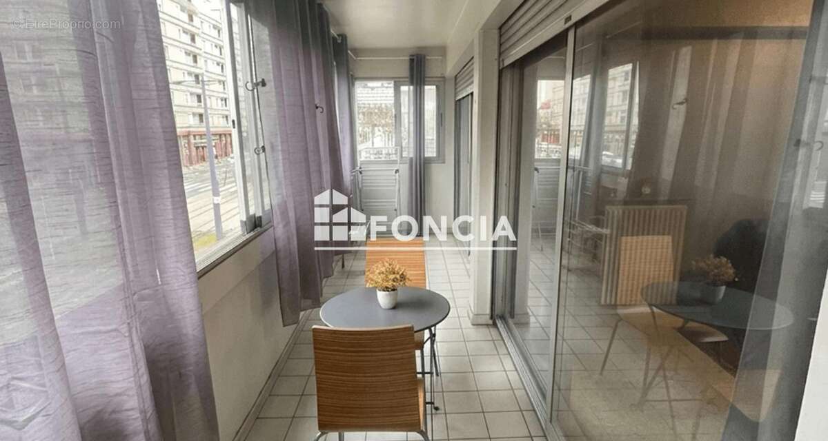 Appartement à SAINT-ETIENNE