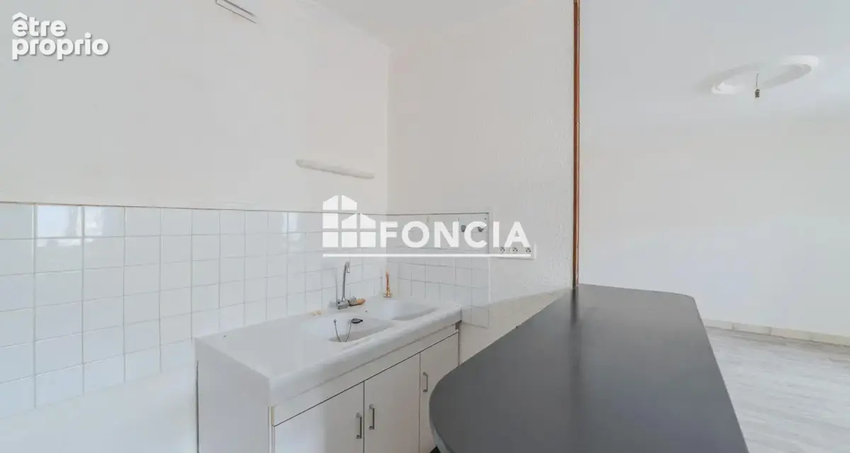 Maison en pierre – 99 m² – 3 chambres – Saint-Alban-les-Eaux - photo 4