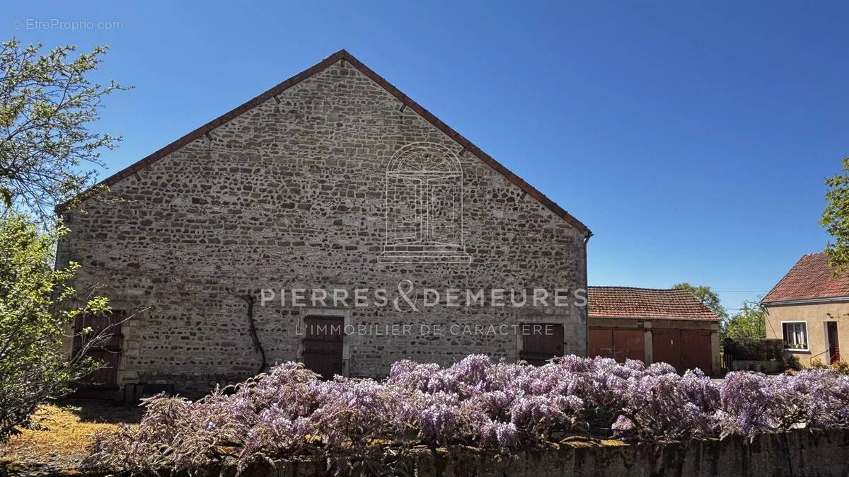 Maison à LA BERTHENOUX