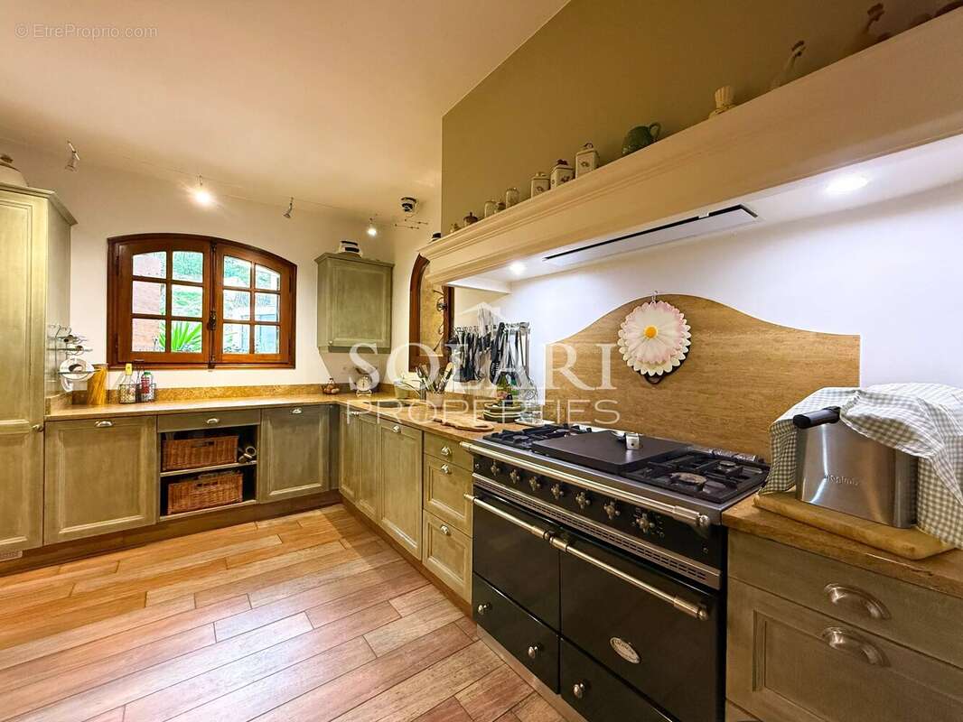 Maison à MANDELIEU-LA-NAPOULE