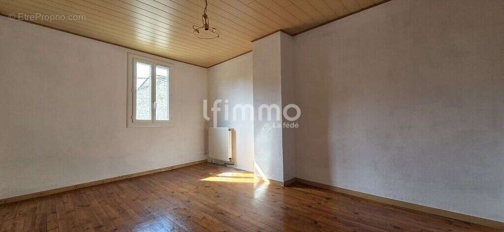 Maison lumineuse avec extérieur - photo 12