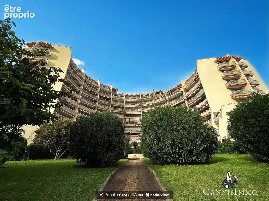 MANDELIEU Grand 2 pièces avec terrasse de 14,70m2 et parking en sous-sol Piscine - photo 15