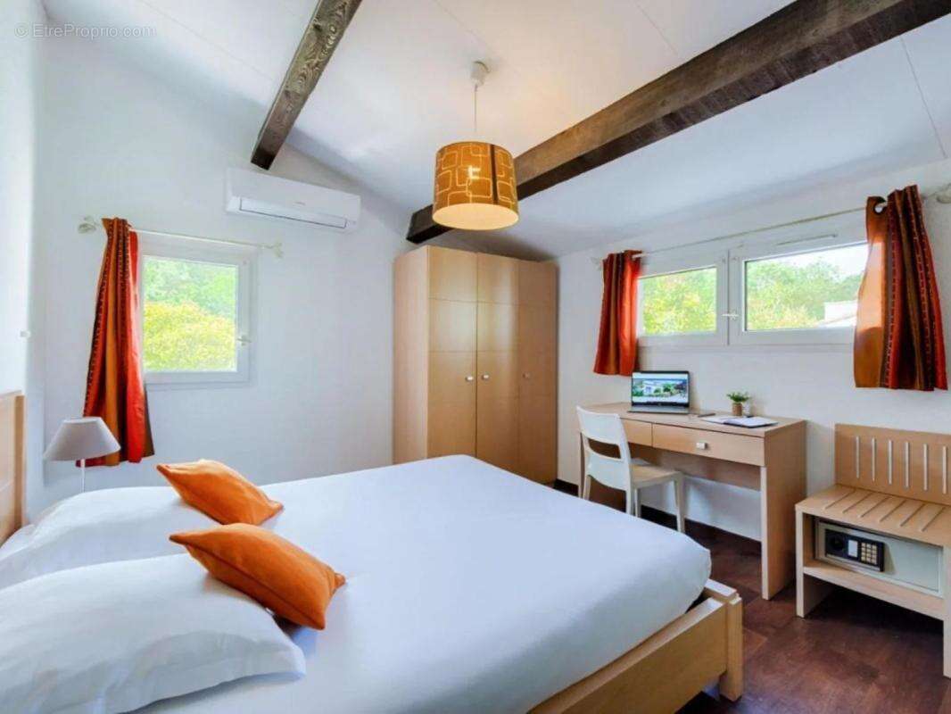 Maison à MANDELIEU-LA-NAPOULE