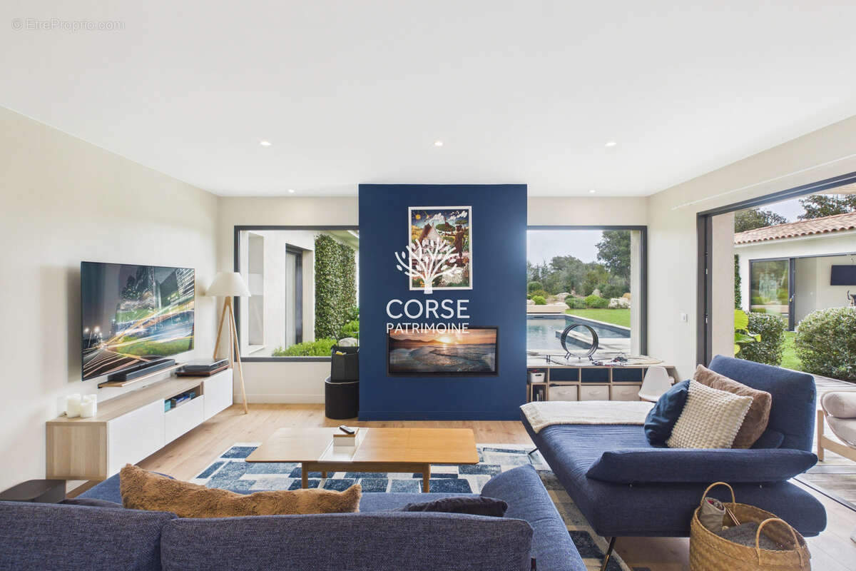 Maison à PORTO-VECCHIO