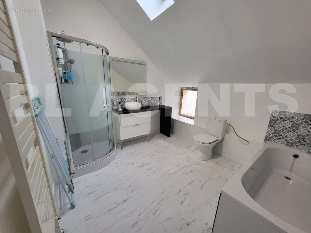 9 - Maison à ORLY-SUR-MORIN