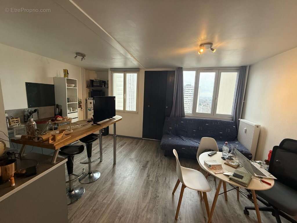Appartement à MONS-EN-BAROEUL