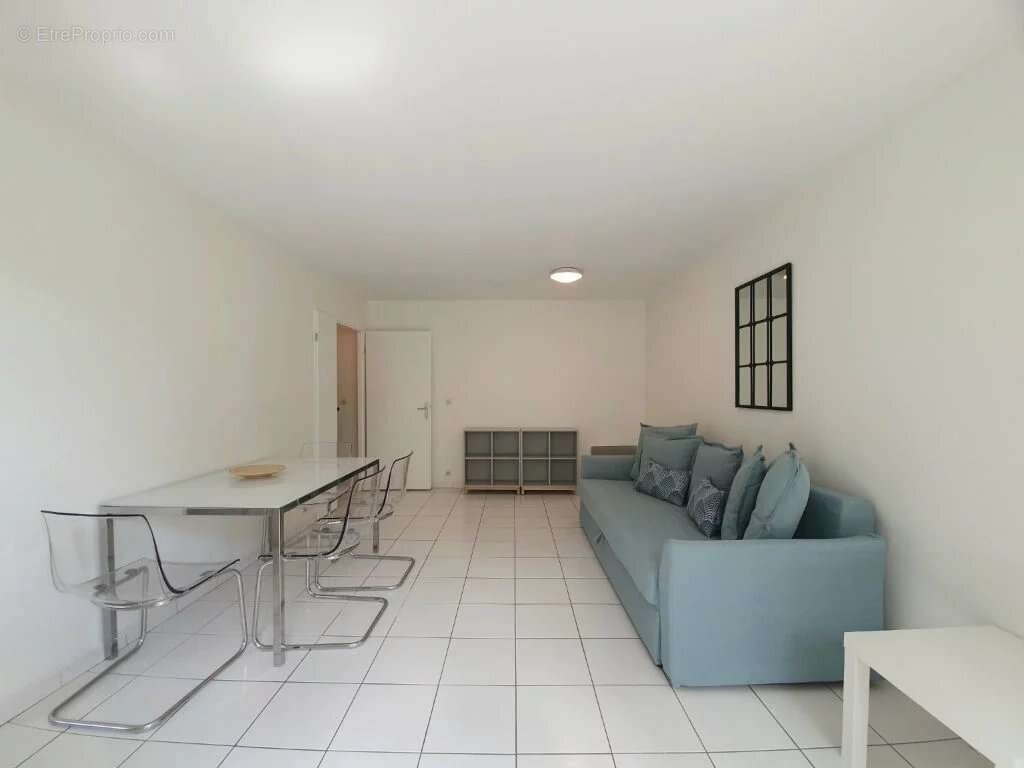 Appartement à VERRIERES-LE-BUISSON