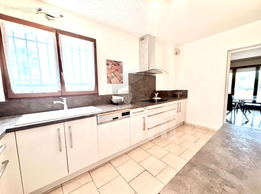 Appartement à HYERES