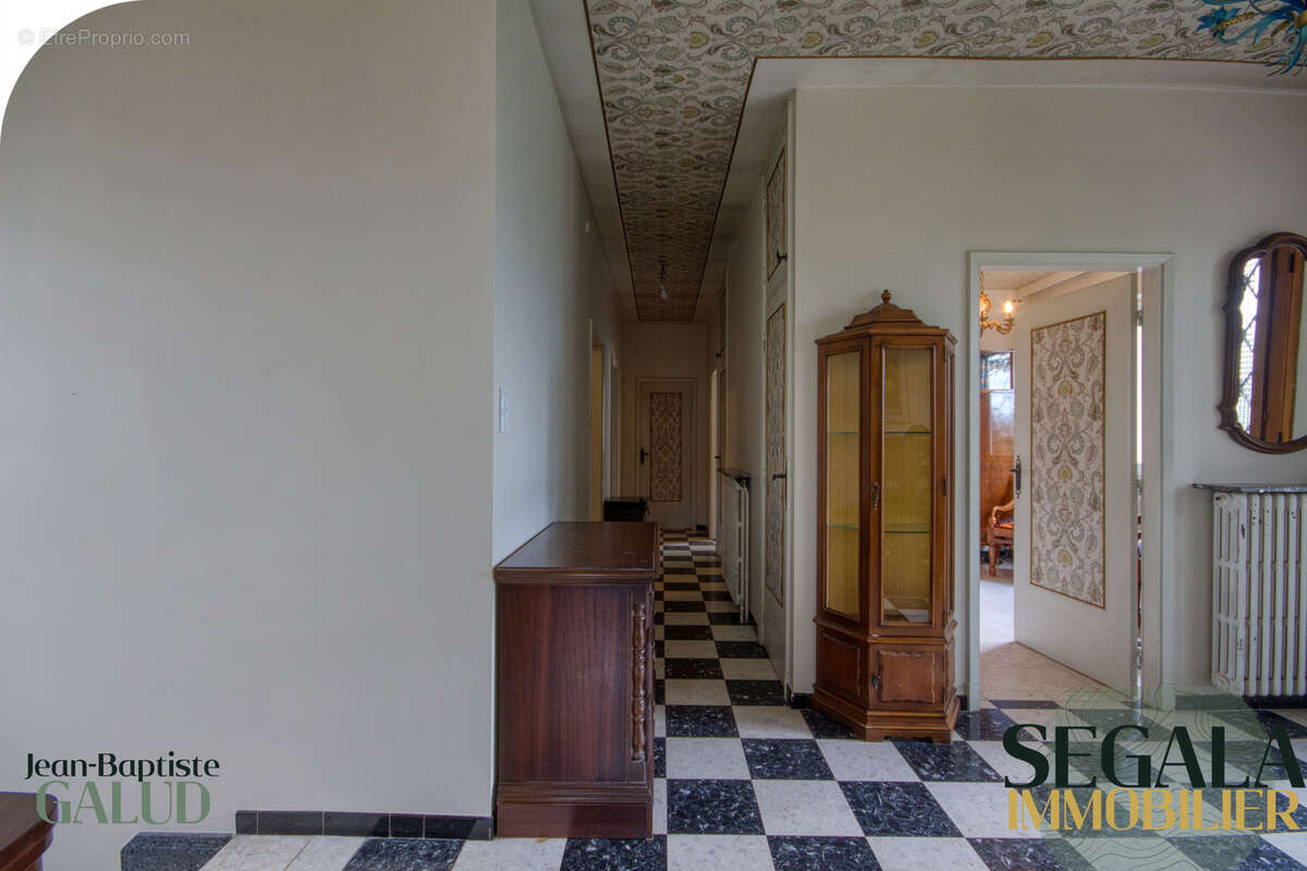 4 chambres de plain-pied, volumes généreux, terrain de plus d’1 hectare - photo 5