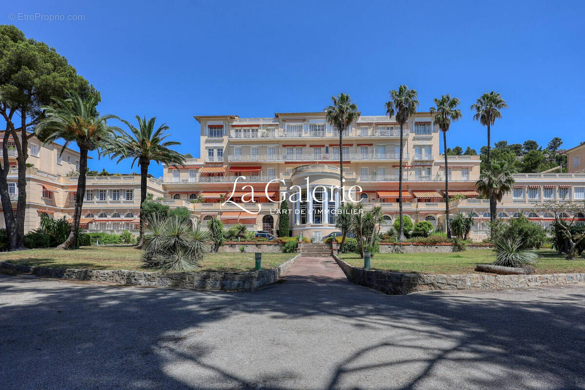 Appartement à HYERES