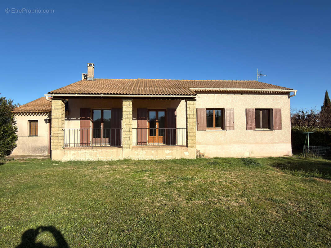 Maison à SAINT-QUENTIN-LA-POTERIE