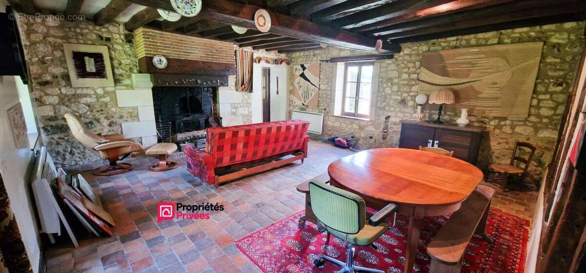 Baudres - longère de plain-pied 180 m² - 6 pièces/4 chambres - ascenseur - jardin arboré - photo 4