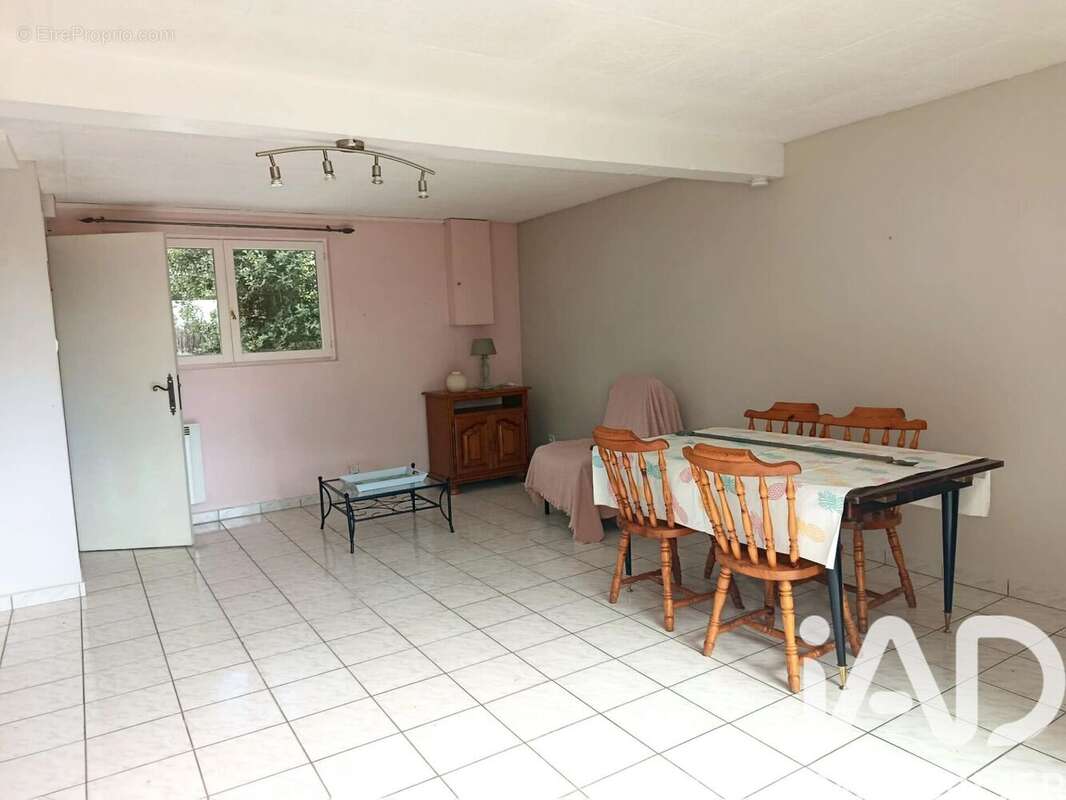 Photo 4 - Maison à SAINT-ROMAIN-LE-PUY