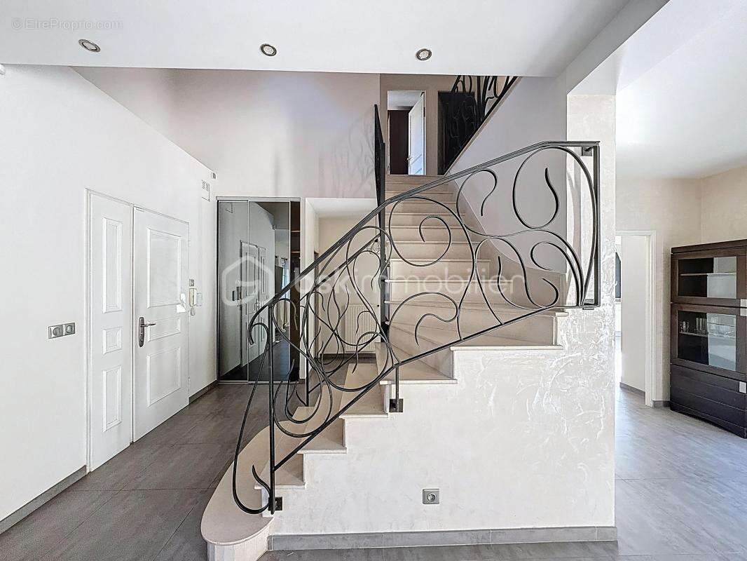 Maison à LES PAVILLONS-SOUS-BOIS