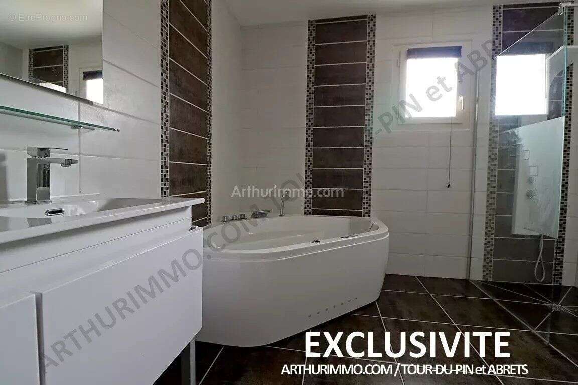 Vente Maison La tour-du-pin(38110) 315 000ï¿œ - photo 5