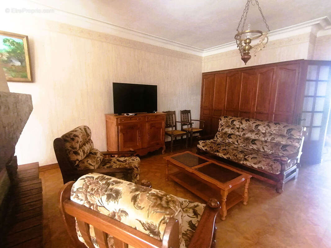 Maison à COMMEQUIERS