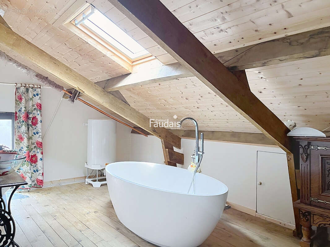 Maison 81 m² à Cametours  - photo 8
