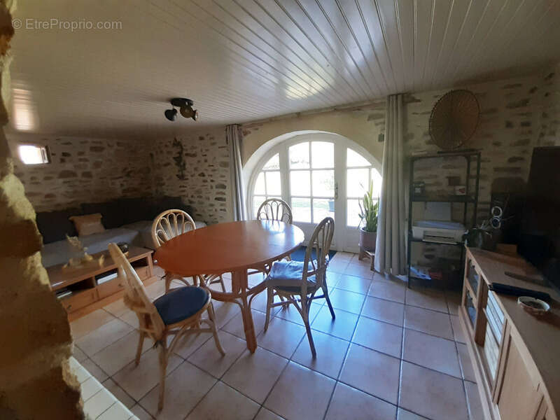 Maison à SALVAGNAC-CAJARC