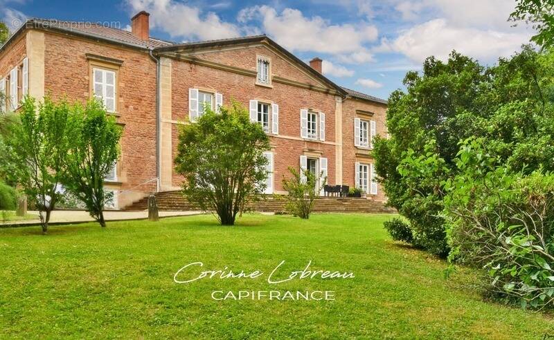 Appartement à CHARNAY-LES-MACON