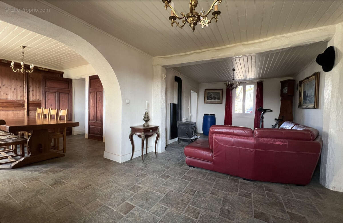 Maison à ALBY-SUR-CHERAN
