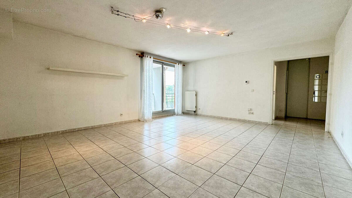 AIX LA DURANNE - Appartement type 4 de 90m² - photo 3