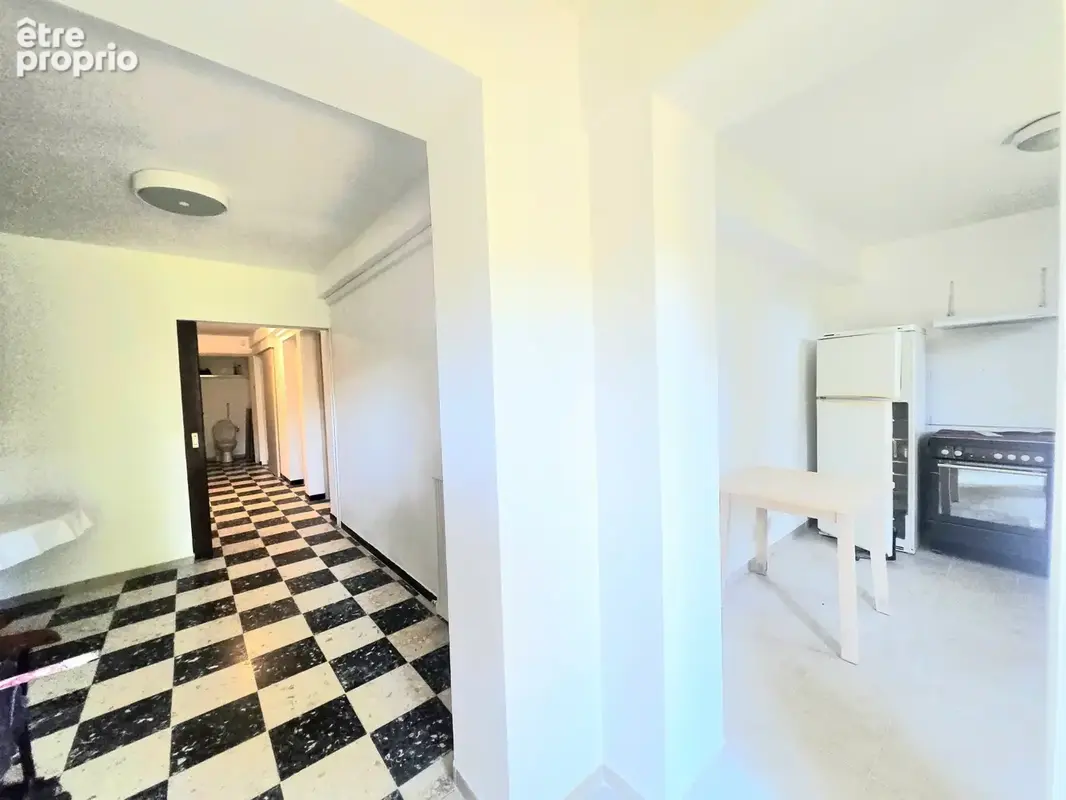 Villa 7 pièces sur 1 932 m2 de terrain avec piscine   Mer à pied - photo 23