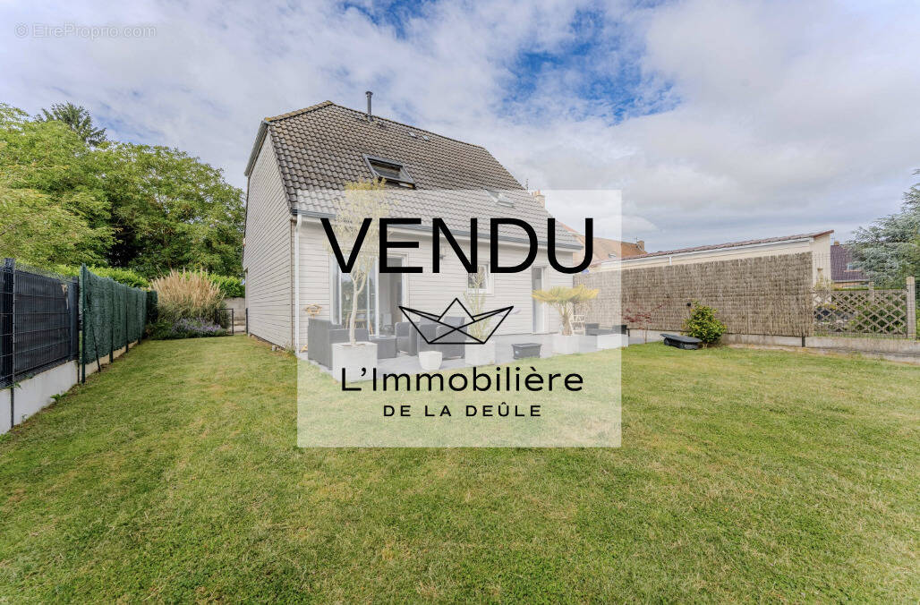 Maison à ANNOEULLIN