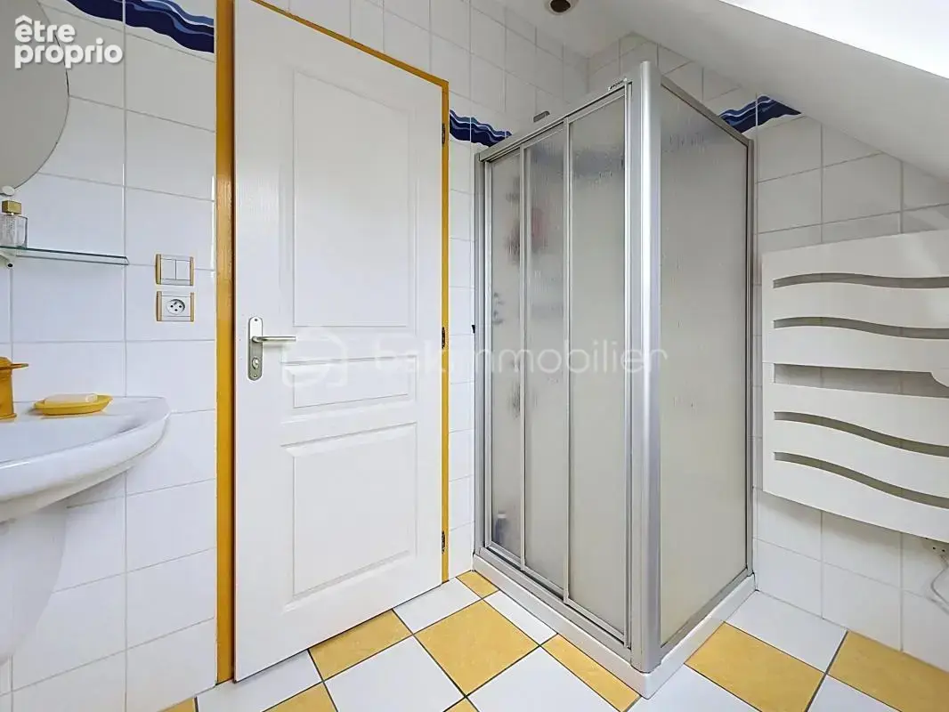 Maison contemporaine avec double garage et sous sol complet ! - photo 14