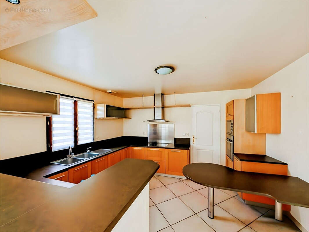 Maison à BOUSSY-SAINT-ANTOINE