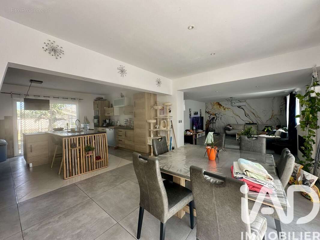 Photo 4 - Maison à LEZIGNAN-LA-CEBE