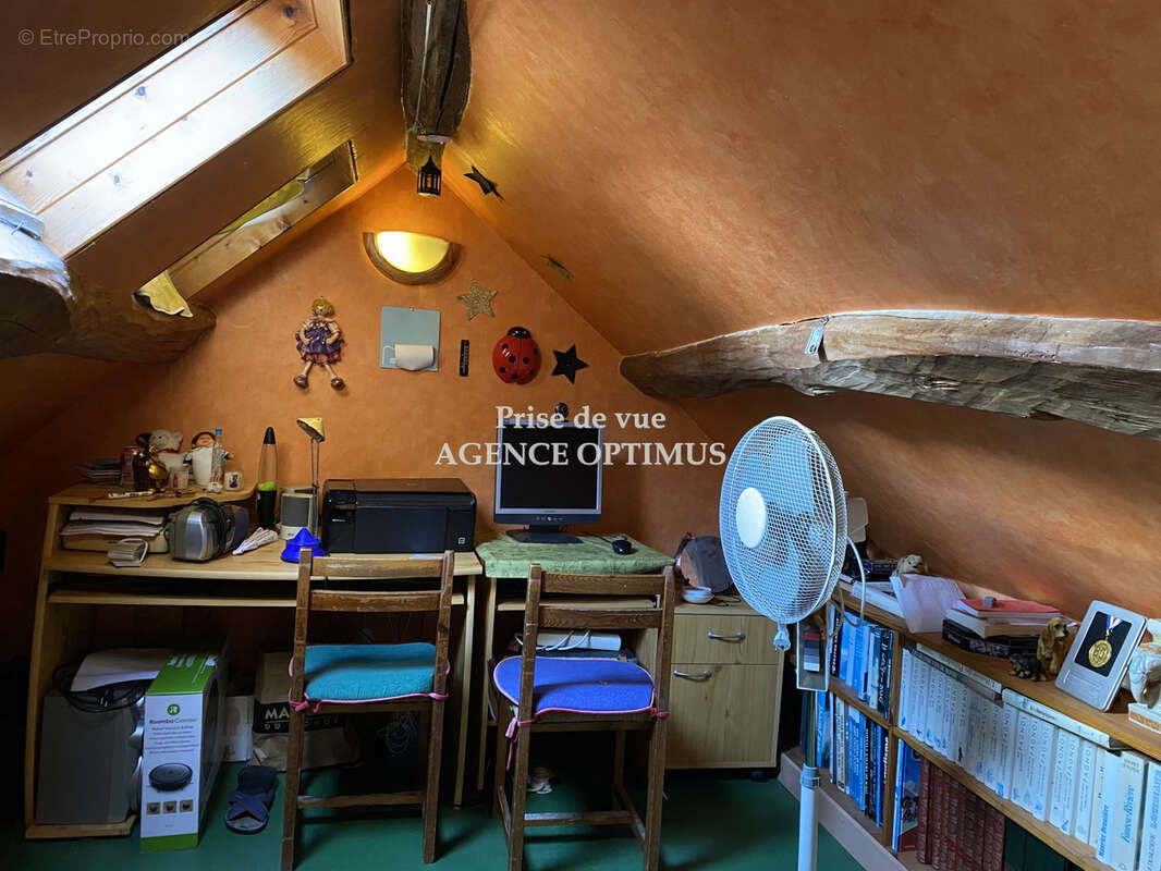 Maison à VILLENEUVE-LA-GUYARD