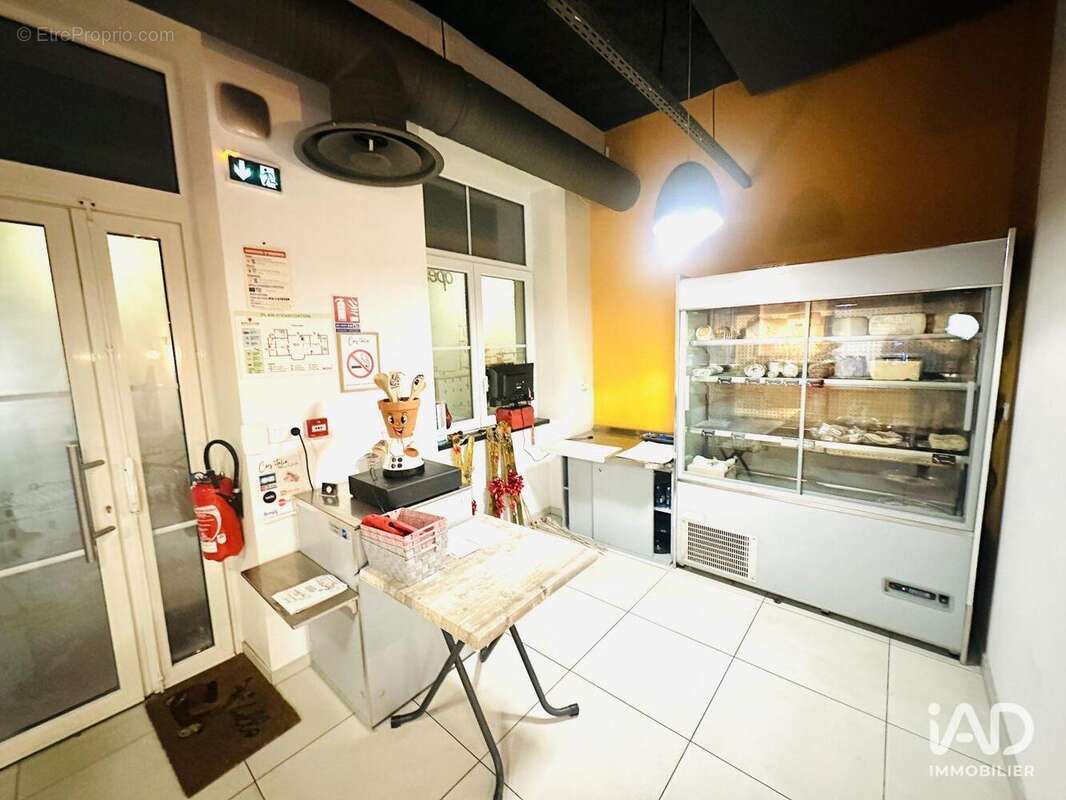 Photo 4 - Commerce à MONTREUX-VIEUX