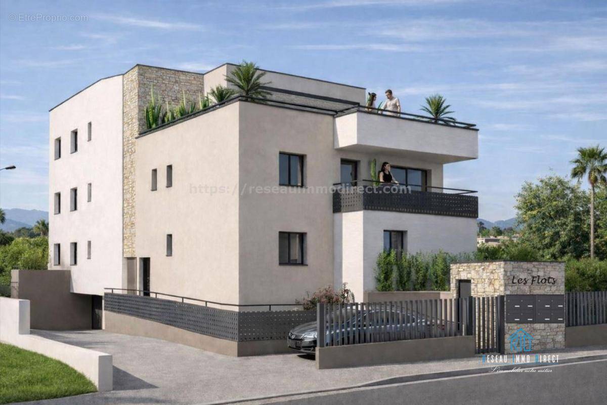 Appartement à FREJUS