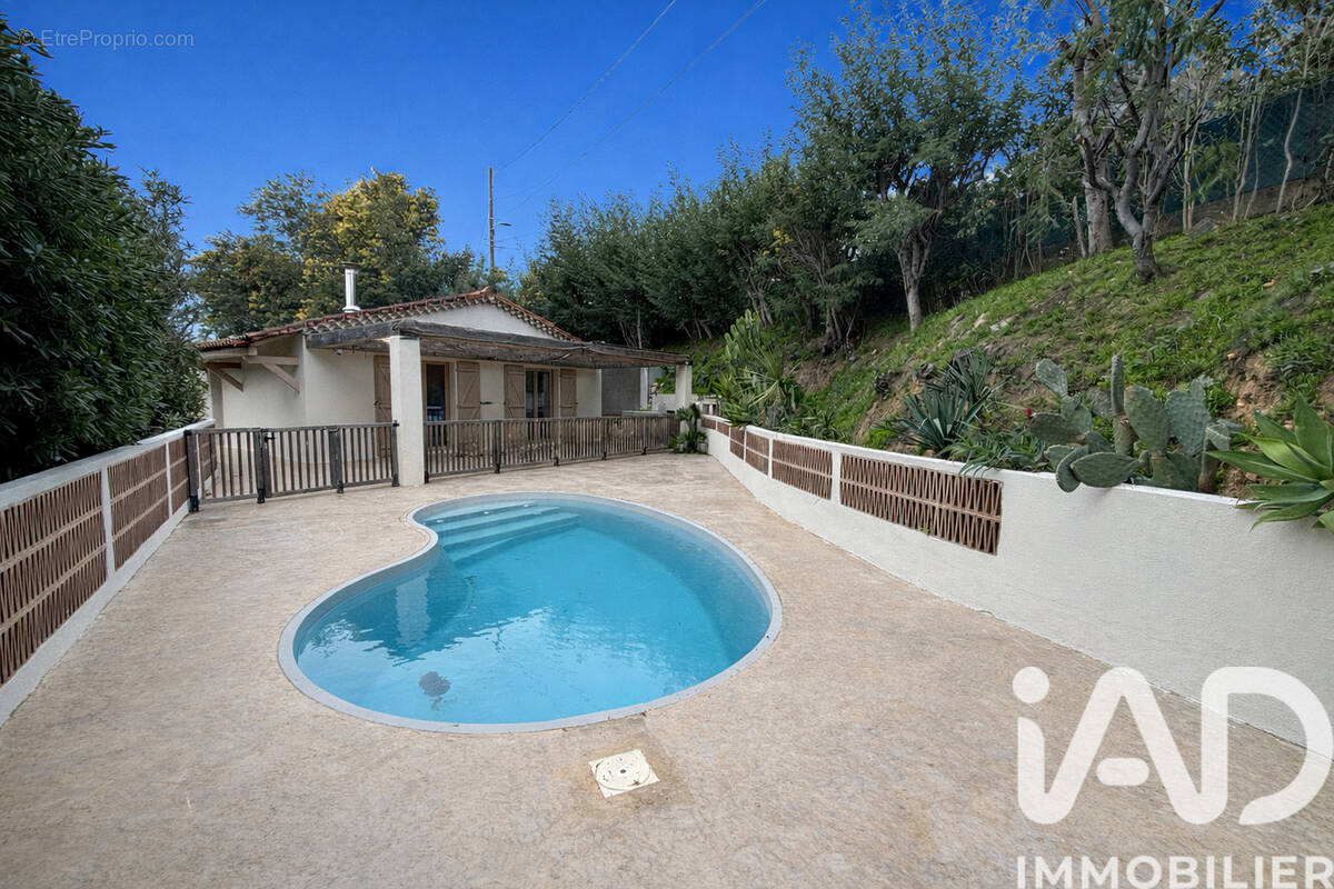 Photo 1 - Maison à MANDELIEU-LA-NAPOULE