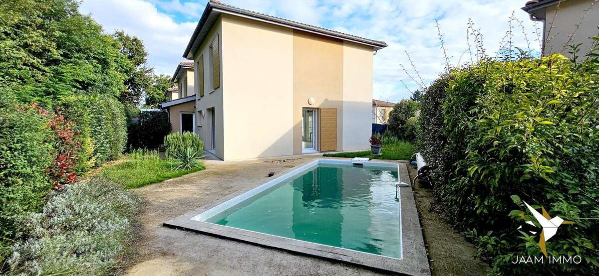 Maison à MONTMERLE-SUR-SAONE