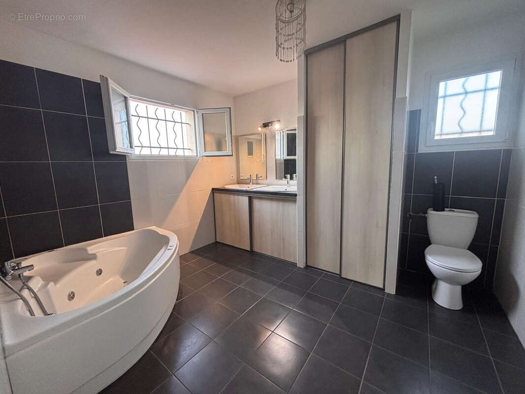 Maison à VILLELONGUE-DE-LA-SALANQUE