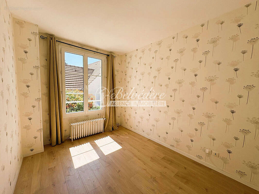 Maison à SAINT-LEU-LA-FORET