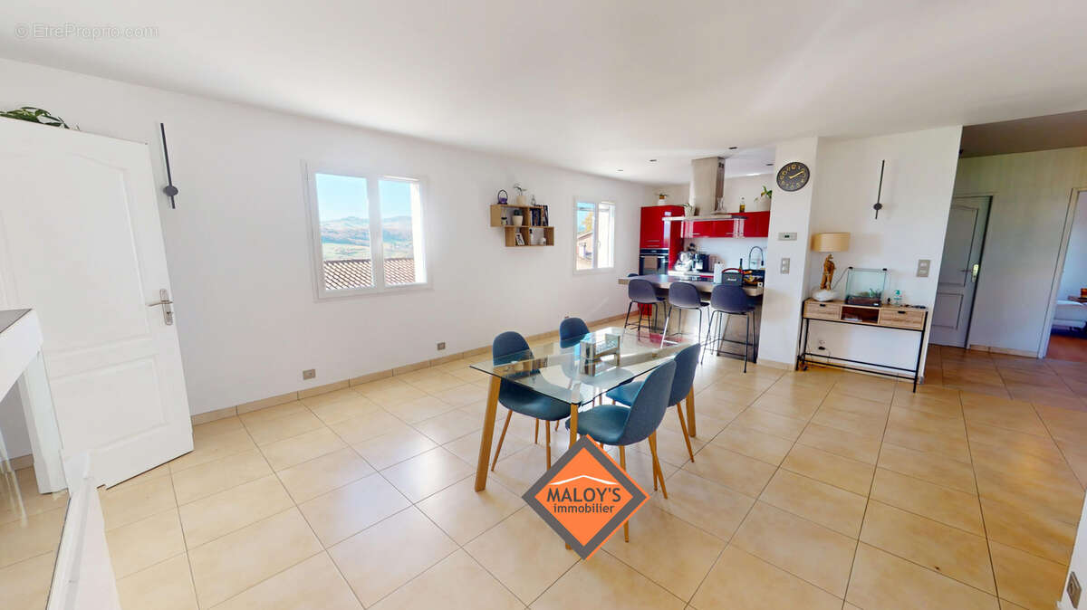 Maison à LE BOIS-D'OINGT