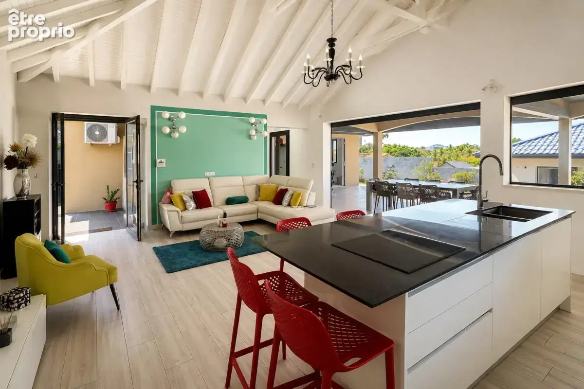A vendre villa t4 avec piscine 112 m²- baie mahault 97122 - photo 4