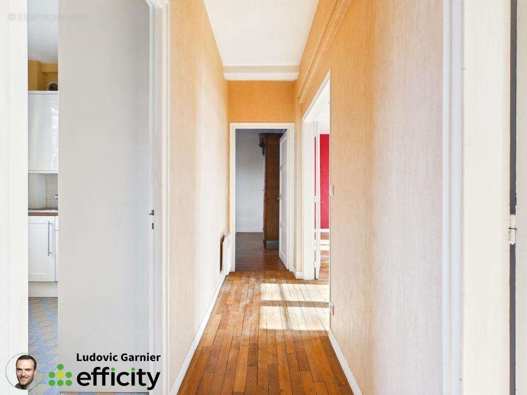 Maison 180 m² à Saint-Hilaire-Du-Harcouet  - photo 8