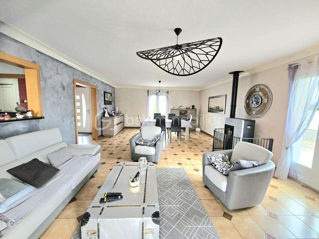 Maison à NORT-SUR-ERDRE