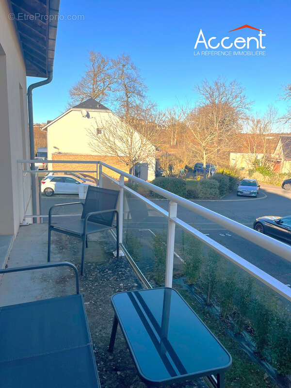 Appartement à ONET-LE-CHATEAU