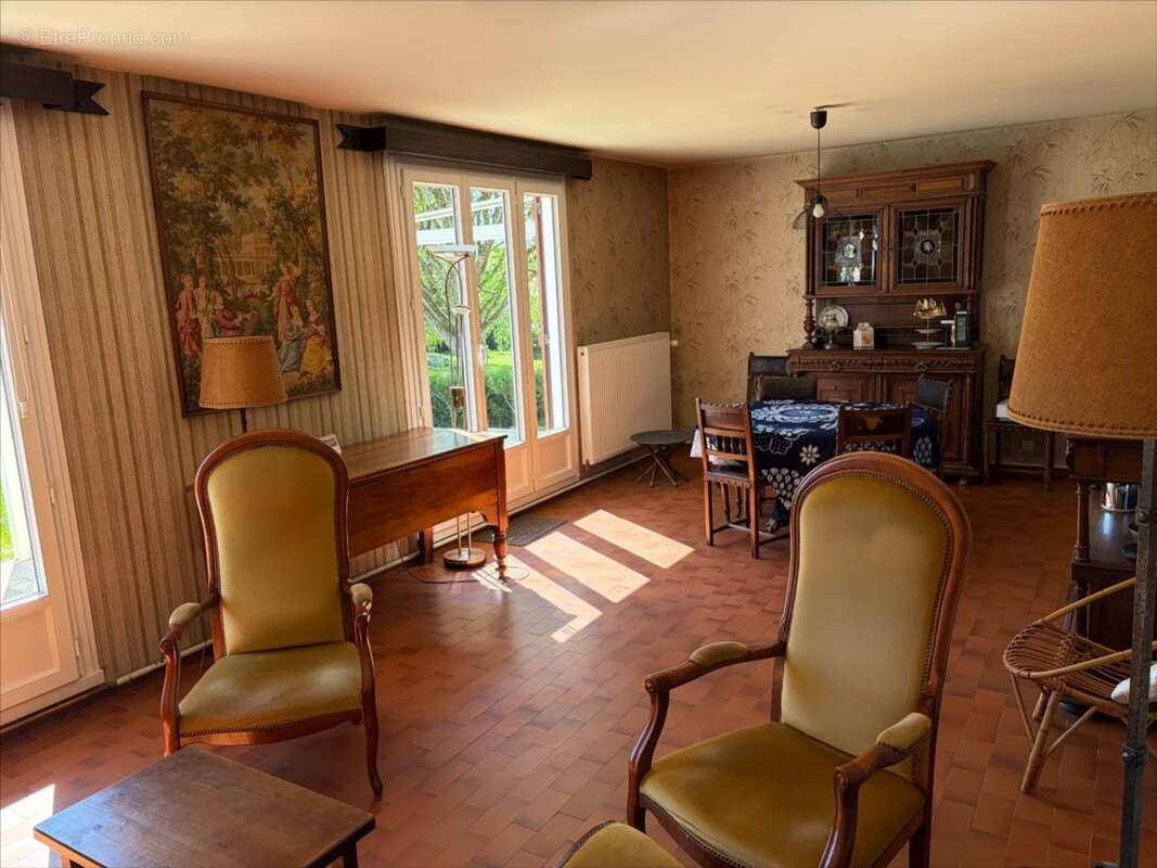 Maison 206 m² à Montamise  - photo 2