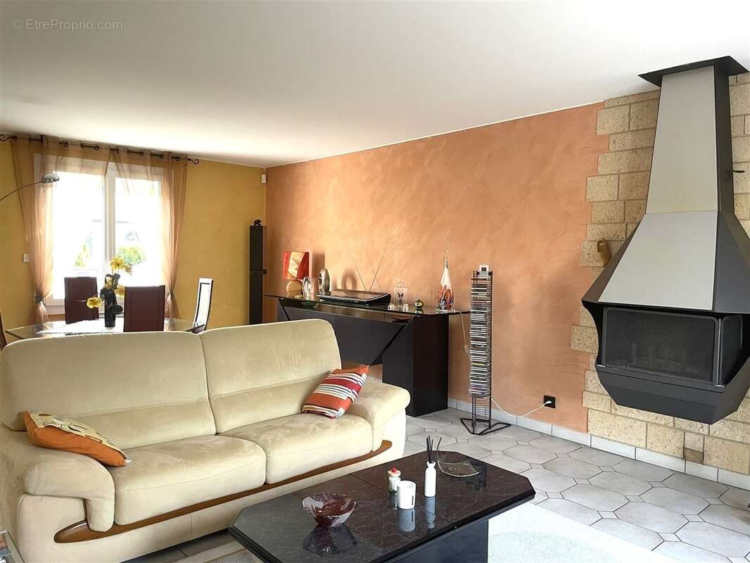 Maison à PONTAULT-COMBAULT