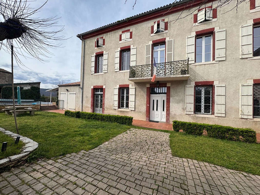 Maison à SAINT-JEAN-DU-FALGA