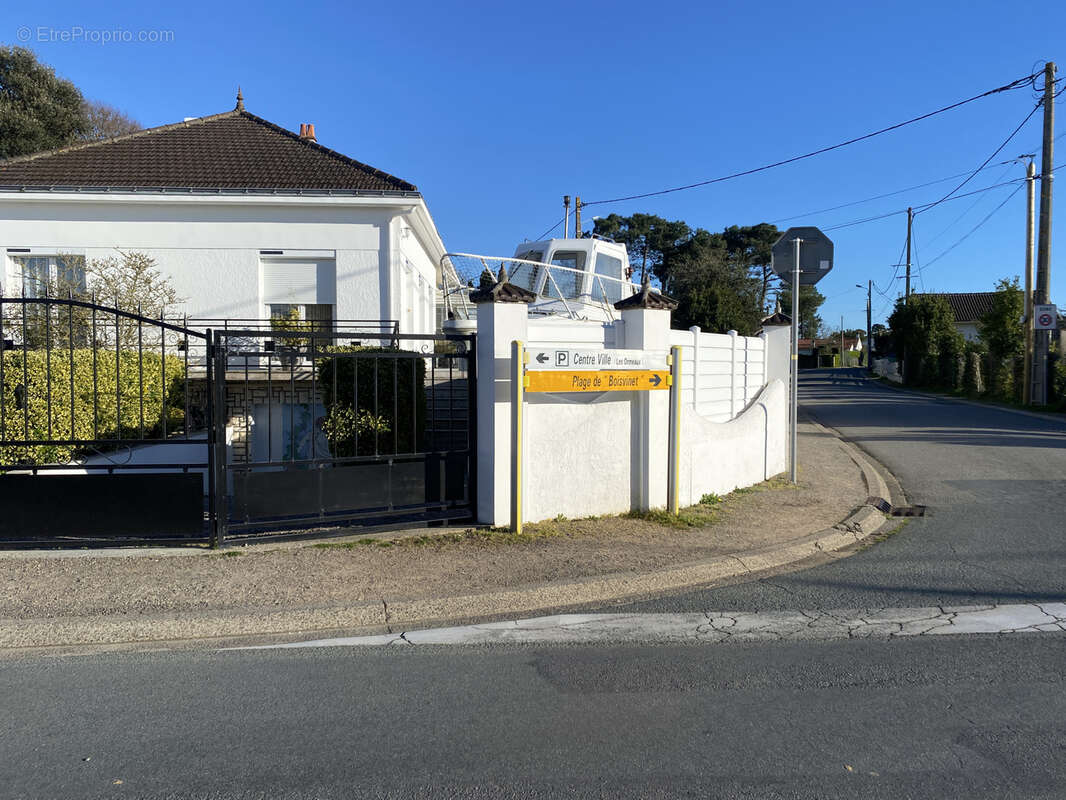 Terrain à JARD-SUR-MER