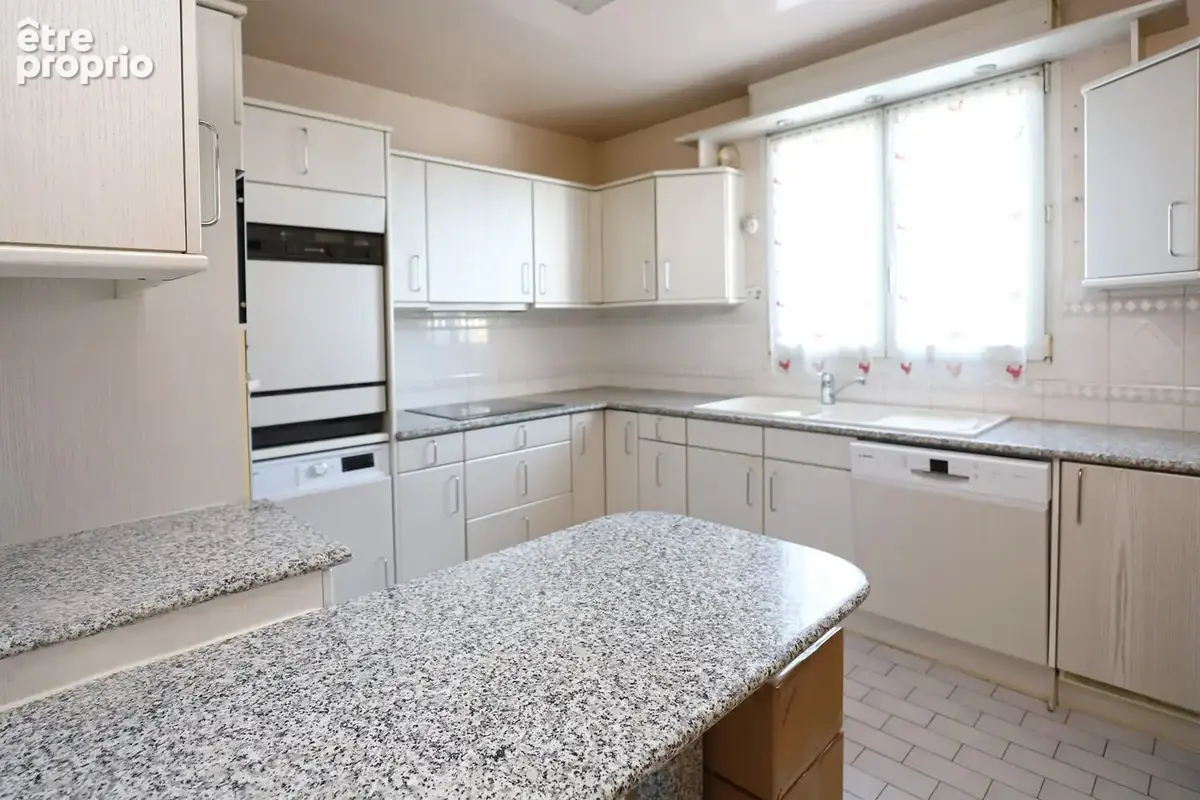 Appartement 5 pièces 93 m² à vendre à Montreuil (93100) - photo 5